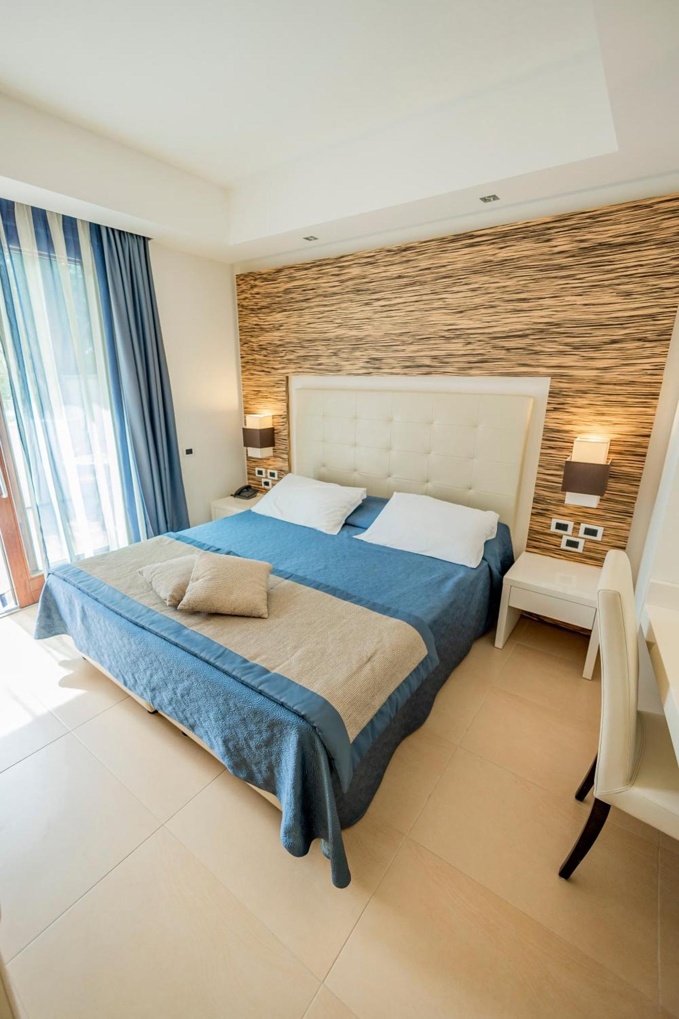 Prince Franklyn Hotel Santa Maria di Castellabate Luaran gambar