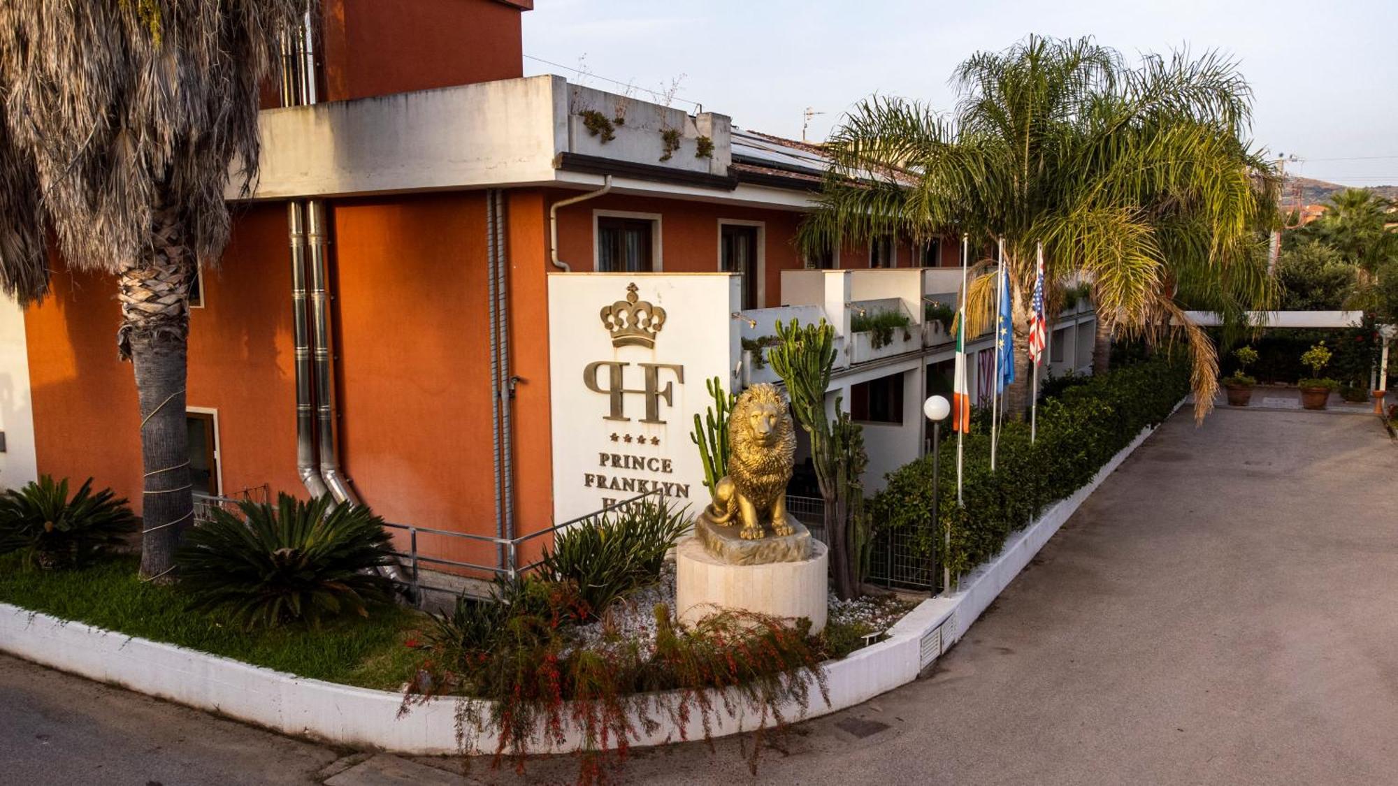 Prince Franklyn Hotel Santa Maria di Castellabate Luaran gambar